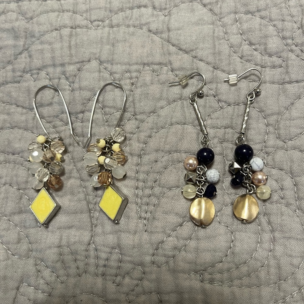 Lot of 2 pair dangling pierced earrings.